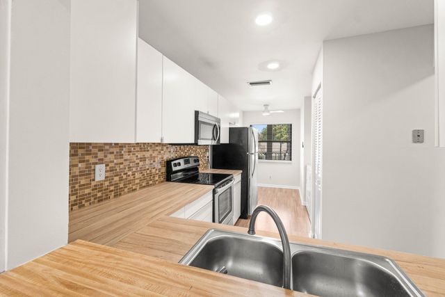 3001 SW 21st Terrace 282a, Delray Beach, FL 33445