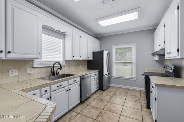 203 Heritage Drive, Madison, MS 39110