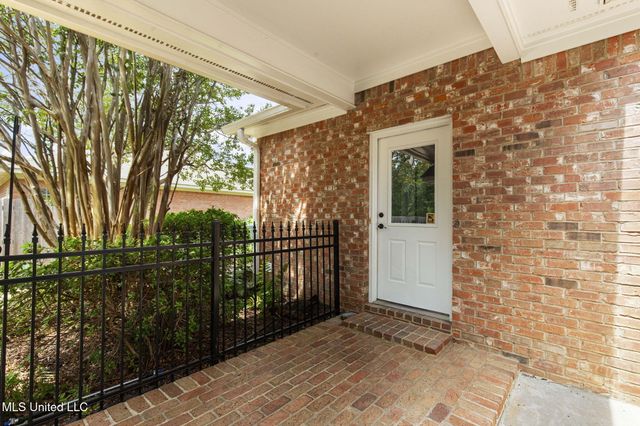 203 Heritage Drive, Madison, MS 39110