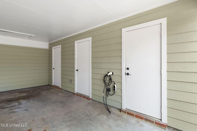203 Heritage Drive, Madison, MS 39110