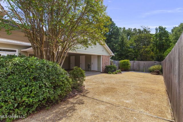 203 Heritage Drive, Madison, MS 39110