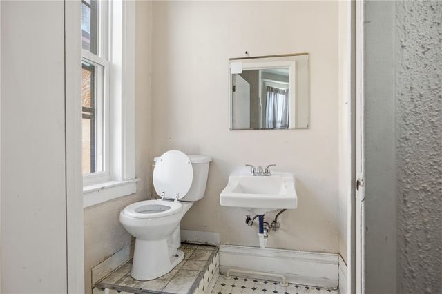 1712 Termon Ave, Brighton Heights, PA 15212