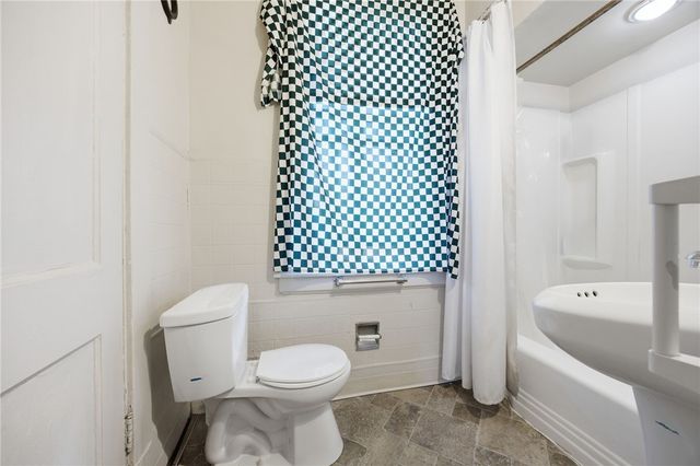 1712 Termon Ave, Brighton Heights, PA 15212