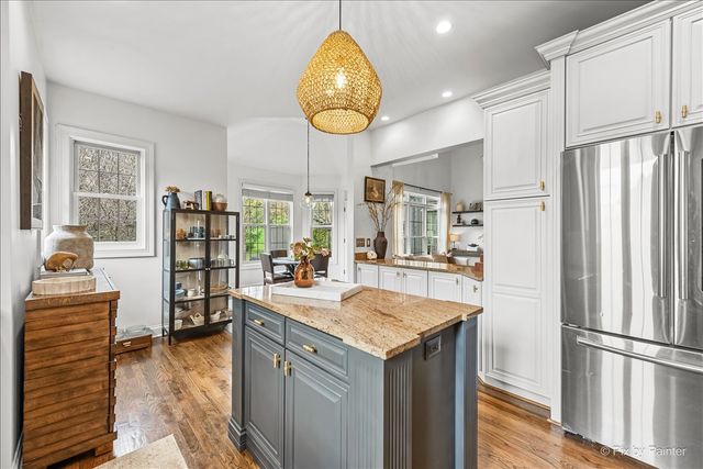 3N438 Vachel Lindsay Street, St. Charles, IL 60175