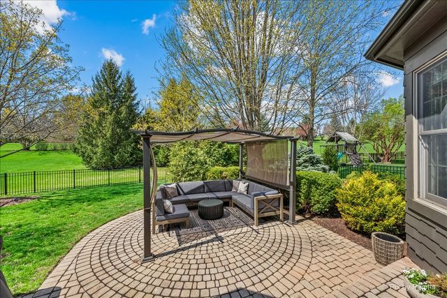 3N438 Vachel Lindsay Street, St. Charles, IL 60175