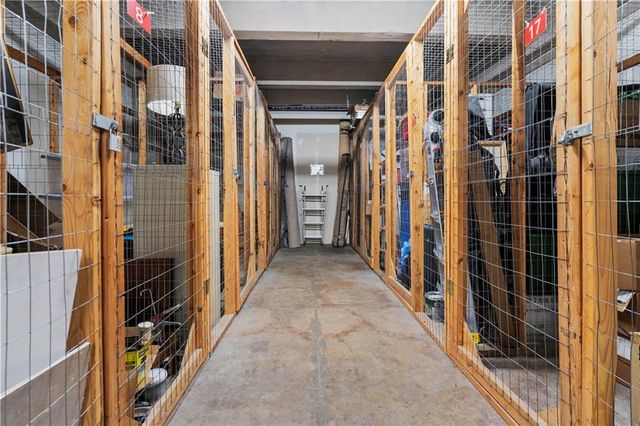 360 W Pershing Road 030, Kansas City, MO 64108