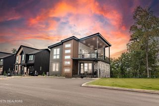 1329 Reedmont Way, Sevierville, TN 37876