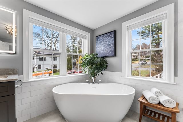 535 Great Plain Ave, Needham, MA 02492