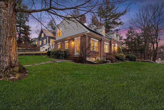 535 Great Plain Ave, Needham, MA 02492