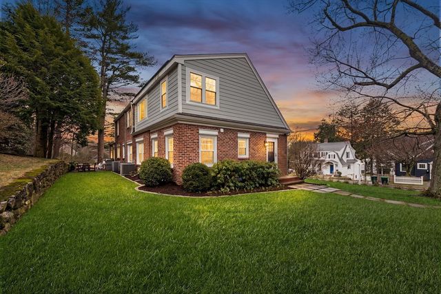 535 Great Plain Ave, Needham, MA 02492