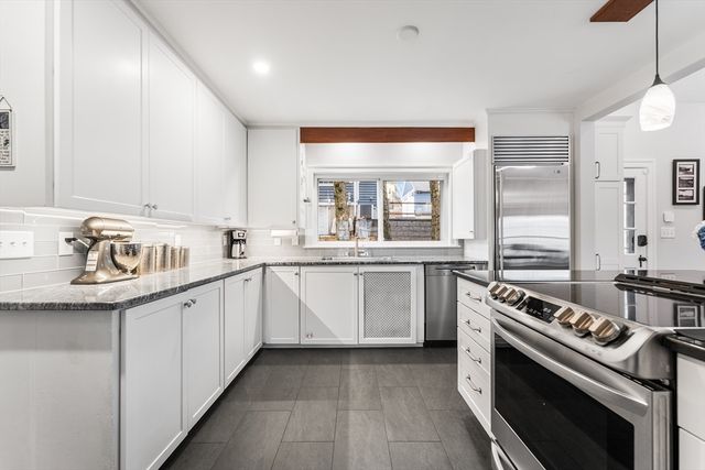 535 Great Plain Ave, Needham, MA 02492