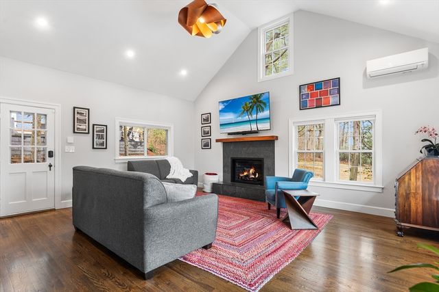 535 Great Plain Ave, Needham, MA 02492