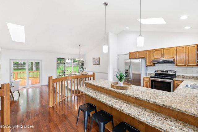 4417 Eagles Cove Ct, Louisville, KY 40241