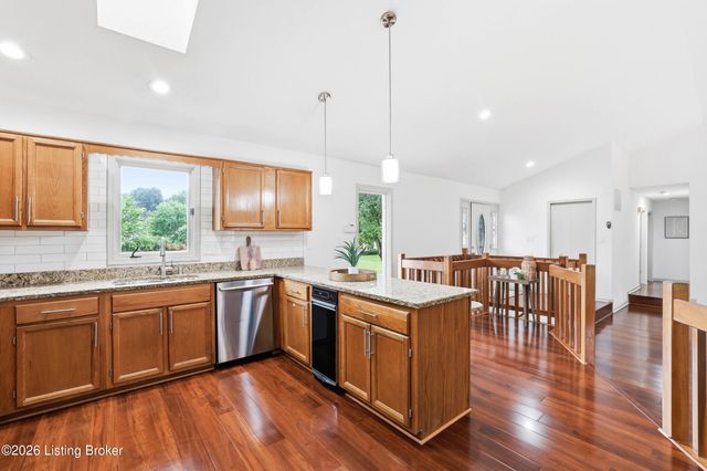 4417 Eagles Cove Ct, Louisville, KY 40241