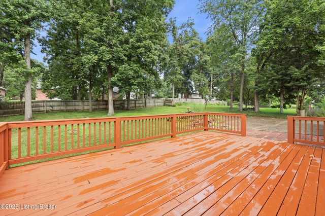 4417 Eagles Cove Ct, Louisville, KY 40241