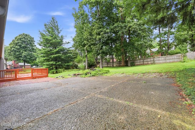 4417 Eagles Cove Ct, Louisville, KY 40241