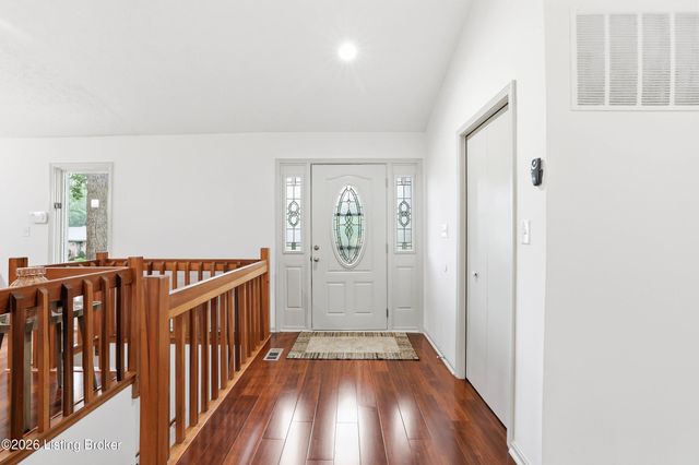 4417 Eagles Cove Ct, Louisville, KY 40241