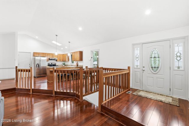 4417 Eagles Cove Ct, Louisville, KY 40241