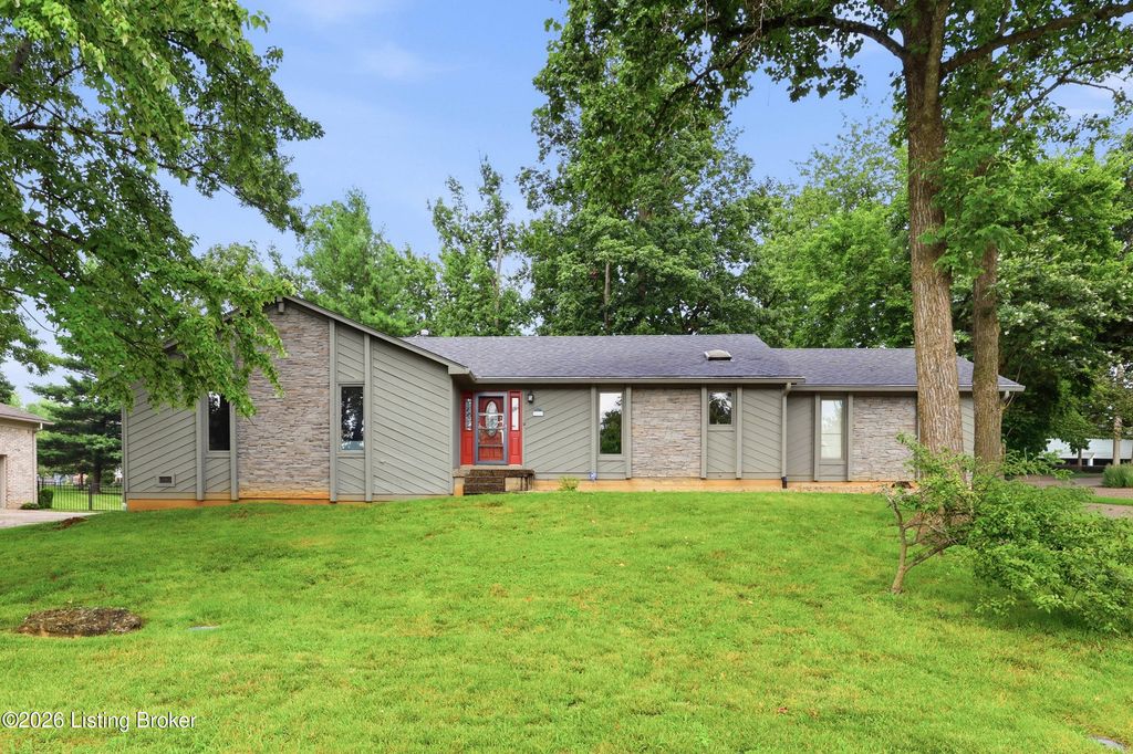 4417 Eagles Cove Ct, Louisville, KY 40241