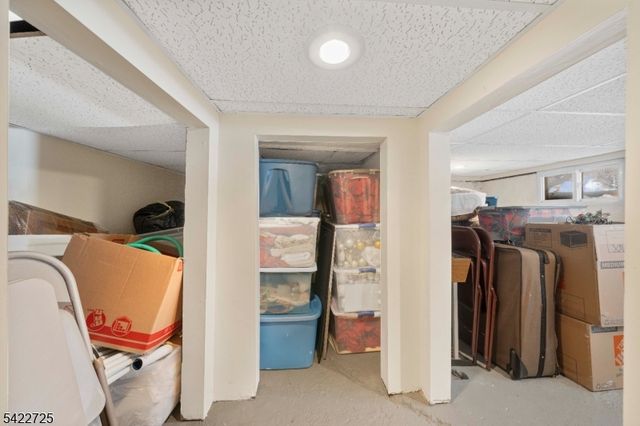 932 Beatrice Pkwy, Edison Twp., NJ 08820