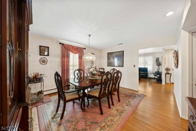 932 Beatrice Pkwy, Edison Twp., NJ 08820