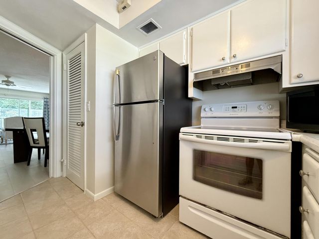 50 Celestial Way 305, Juno Beach, FL 33408