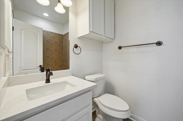 2101 Town Centre DR 1606, Round Rock, TX 78664