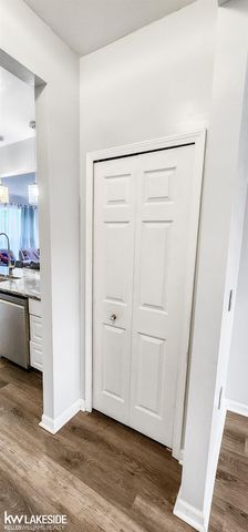 39025 Buckingham Drive, Romulus, MI 48174