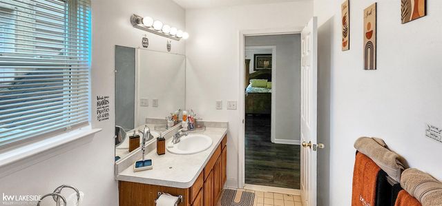 39025 Buckingham Drive, Romulus, MI 48174