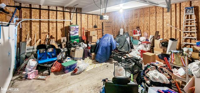 39025 Buckingham Drive, Romulus, MI 48174