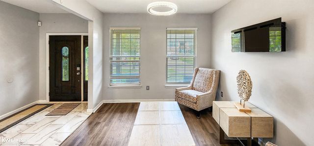 39025 Buckingham Drive, Romulus, MI 48174