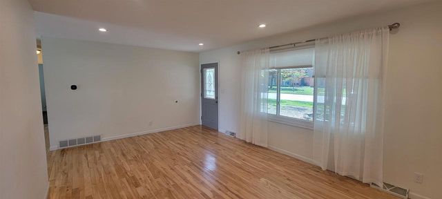 895 MARTIN AVENUE, Fond Du Lac, WI 54935
