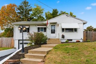123 Beesley Ave, Chicopee, MA 01013