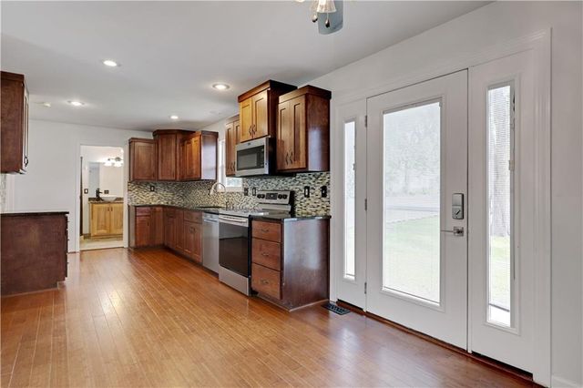 312 Walnut Street, Cleveland, MO 64734