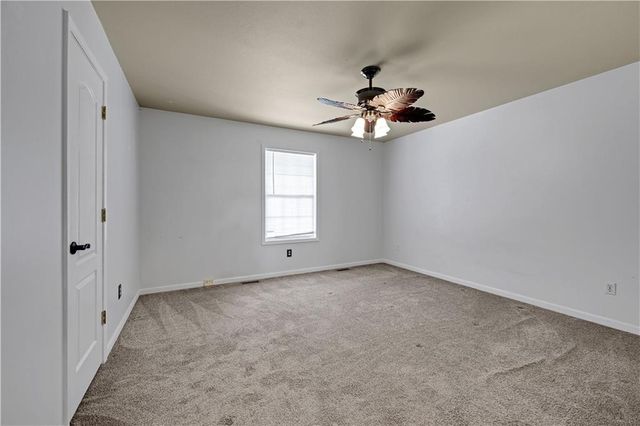 312 Walnut Street, Cleveland, MO 64734