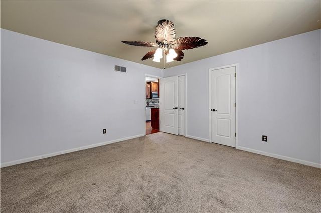 312 Walnut Street, Cleveland, MO 64734