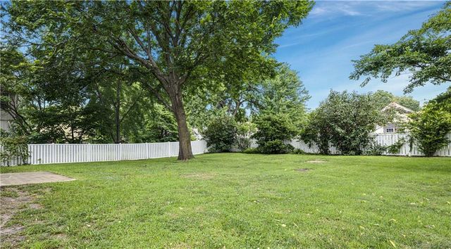 312 Walnut Street, Cleveland, MO 64734