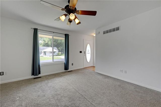 312 Walnut Street, Cleveland, MO 64734