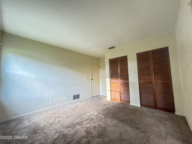 814 Reed Canal Road, South Daytona, FL 32119