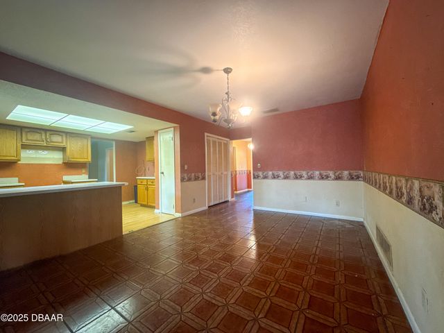 814 Reed Canal Road, South Daytona, FL 32119