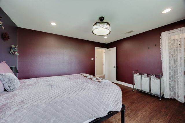 4608 Sachse Road, Sachse, TX 75048