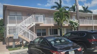 230 SW 11th Ave 20, Hallandale Beach, FL 33009