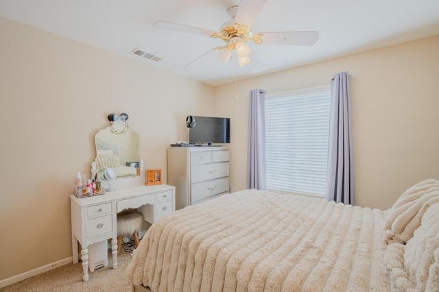 1116 W Muir Way, Hanford, CA 93230