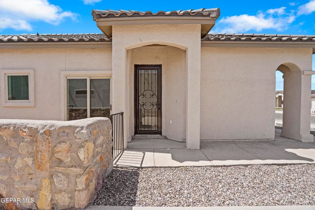 612 Cedarwood Avenue, El Paso, TX 79928