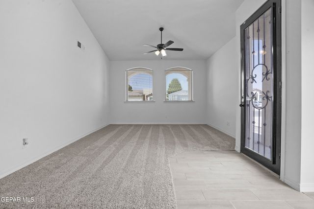 612 Cedarwood Avenue, El Paso, TX 79928