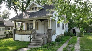 1007 N Oakley Street, Saginaw, MI 48602