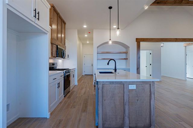 11713 NW 102nd Street, Yukon, OK 73099