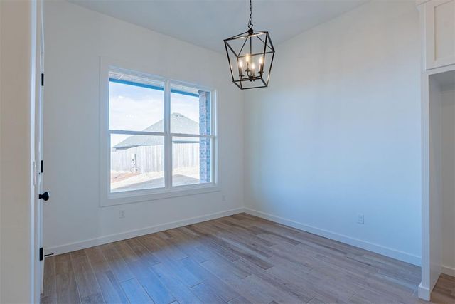 11713 NW 102nd Street, Yukon, OK 73099