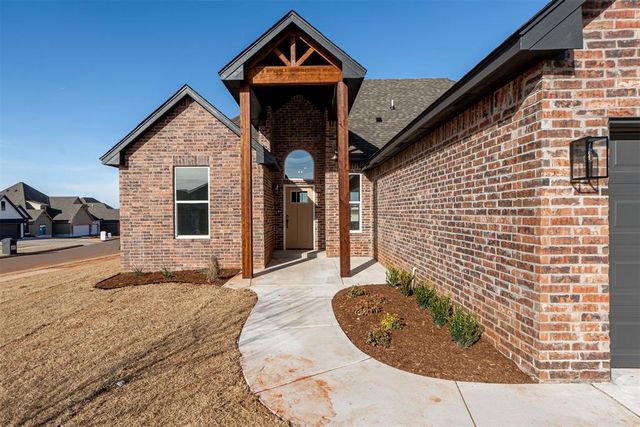 11713 NW 102nd Street, Yukon, OK 73099