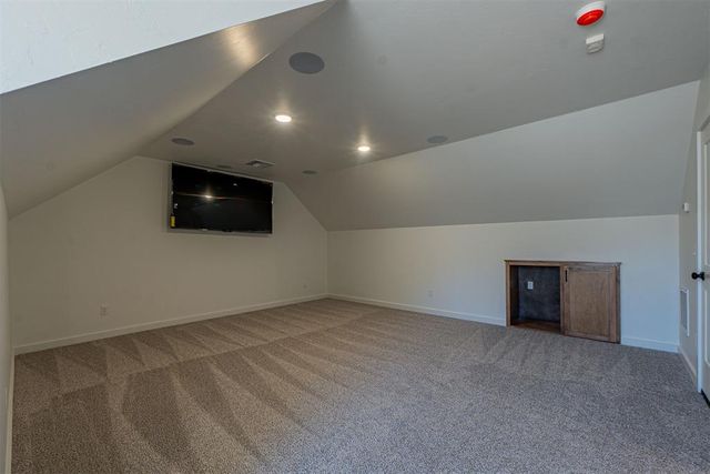 11713 NW 102nd Street, Yukon, OK 73099